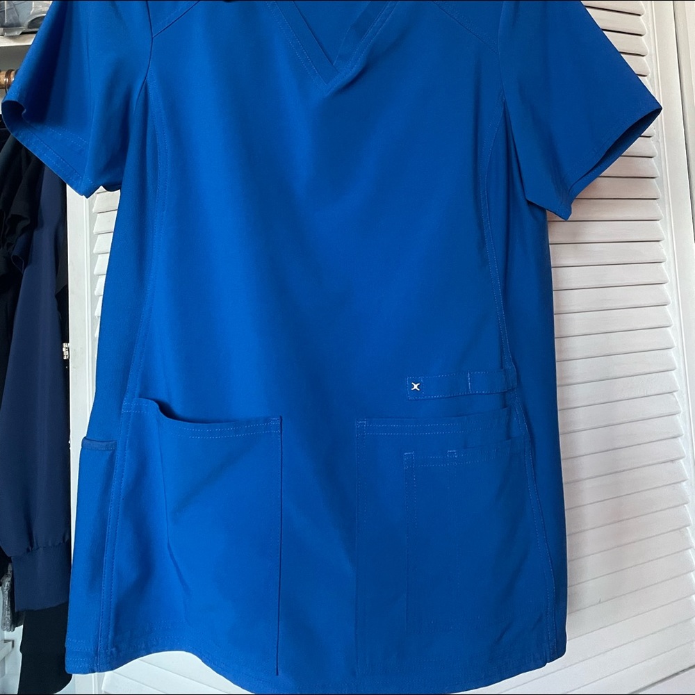 Cherokee FLEX Royal Blue scrubs- M top, M jacket, M Tall Pants